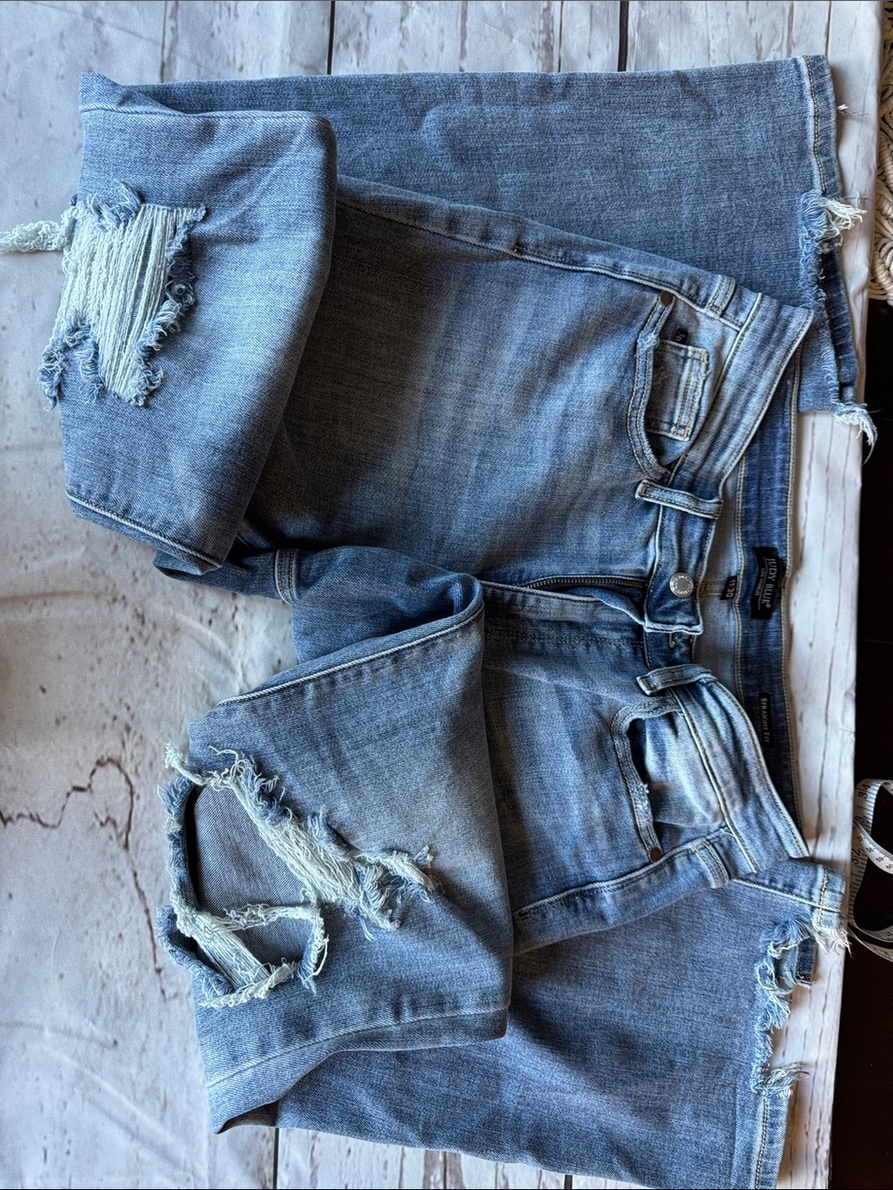 Judy Blue Light to Mid Blue Distressed Straight fit Jeans